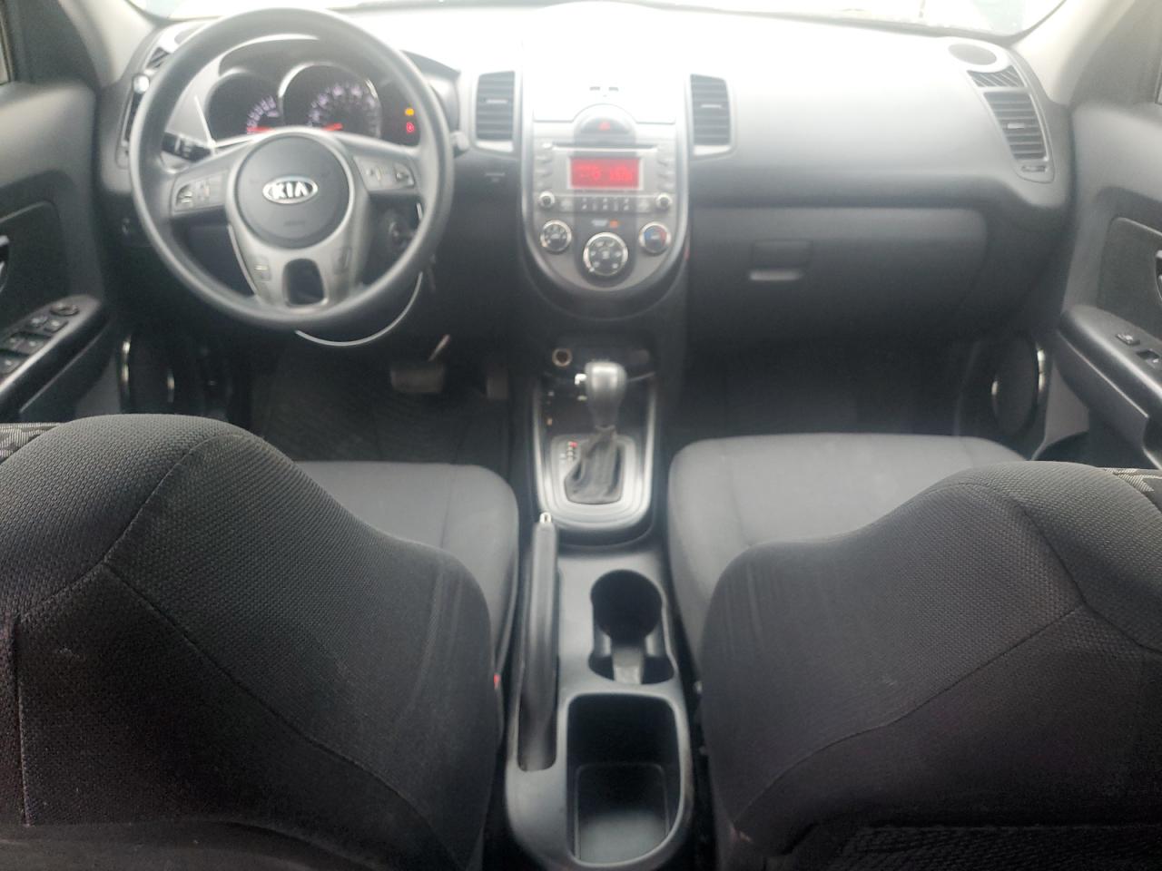 KNDJT2A29B7199163 2011 Kia Soul +