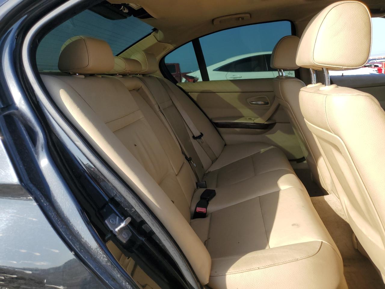 WBAPH7G50ANM49391 2010 BMW 328 I