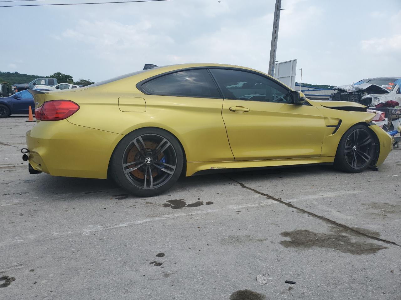 WBS3R9C51FK334817 2015 BMW M4