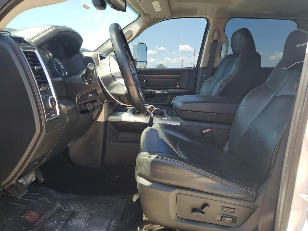 3C6UR5NL0FG663085 2015 Ram 2500 Laramie