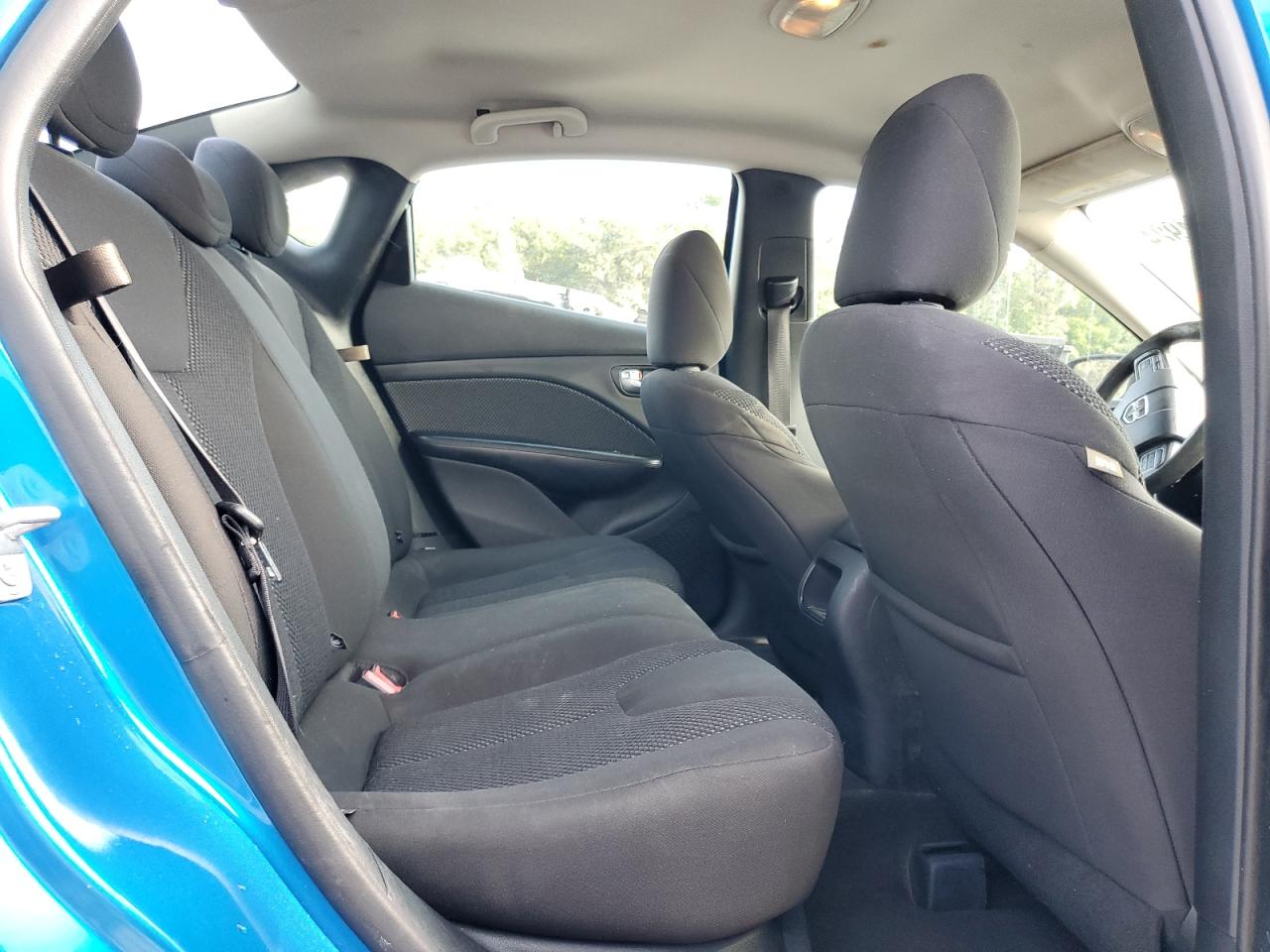 1C3CDFAA6FD407273 2015 Dodge Dart Se