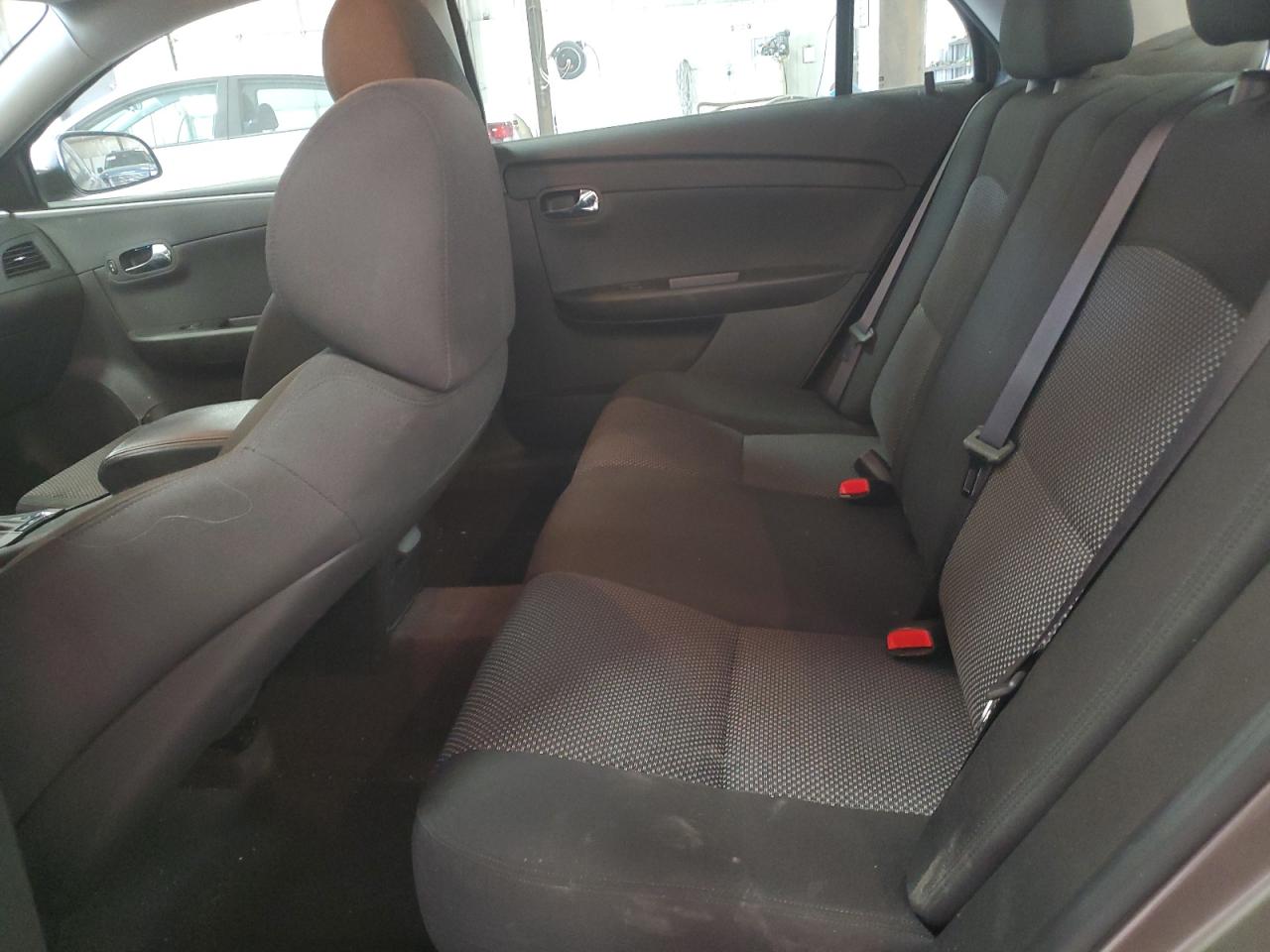 1G1ZC5EBXAF323081 2010 Chevrolet Malibu 1Lt