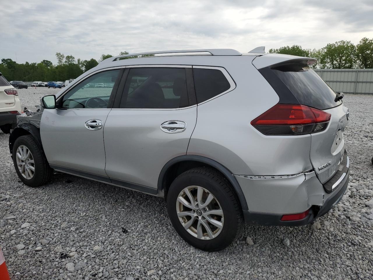 KNMAT2MV0JP529440 NISSAN ROGUE 2018