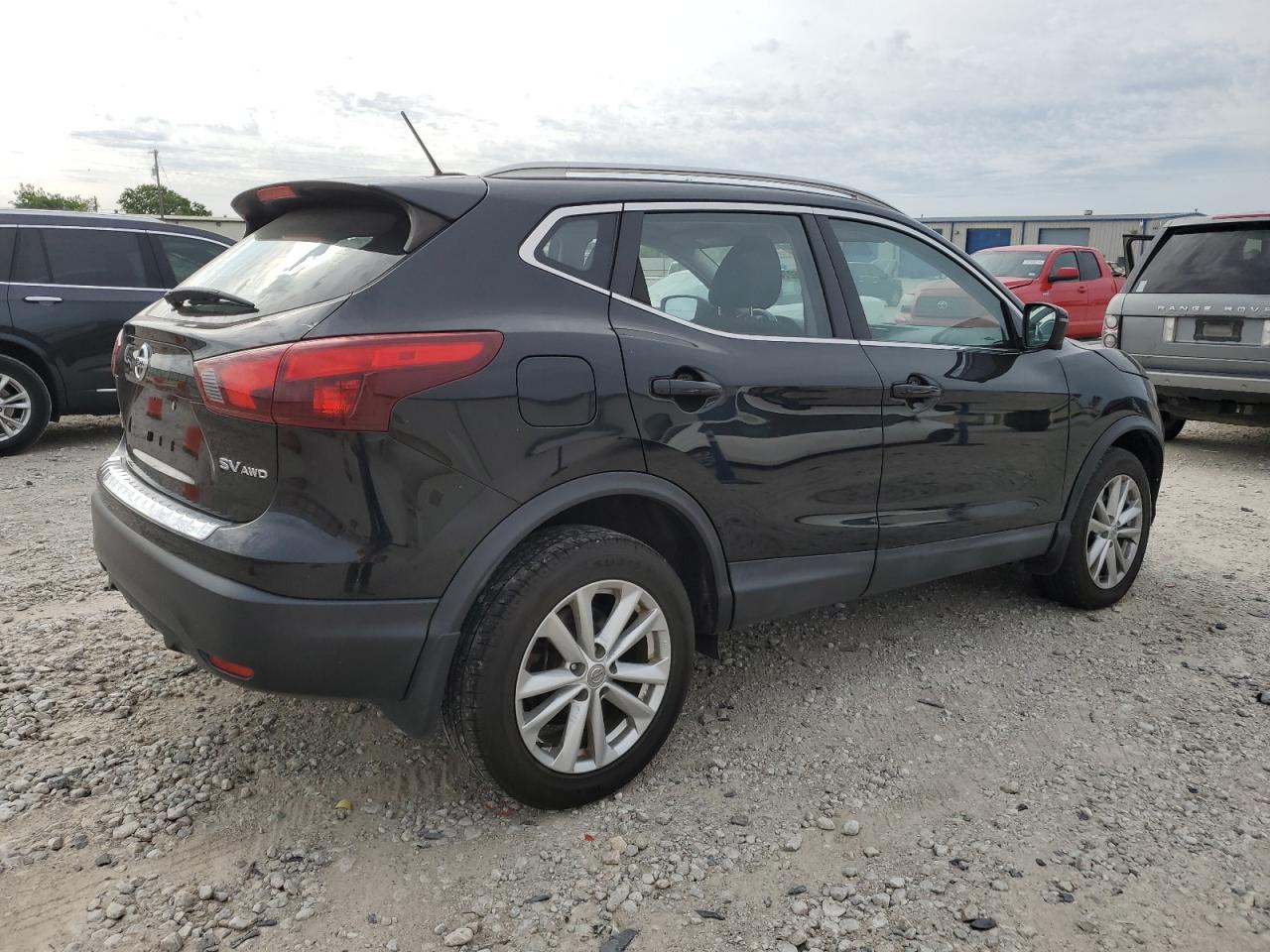 JN1BJ1CR4JW205179 2018 Nissan Rogue Sport S