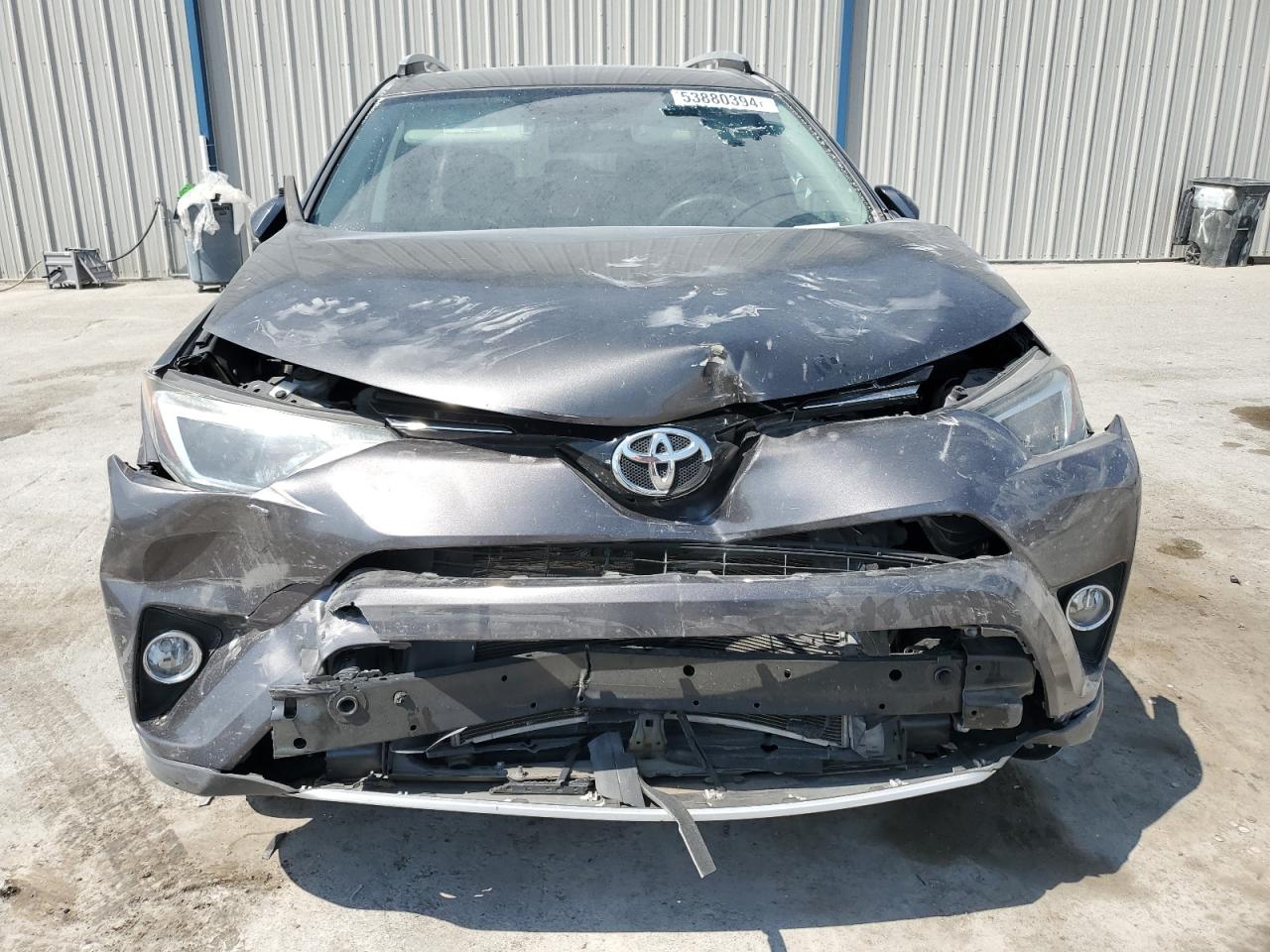 2T3WFREV7GW262895 2016 Toyota Rav4 Xle