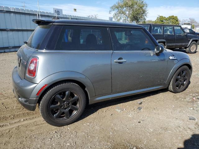 2010 Mini Cooper S VIN: WMWMF7C52ATZ73992 Lot: 54545094