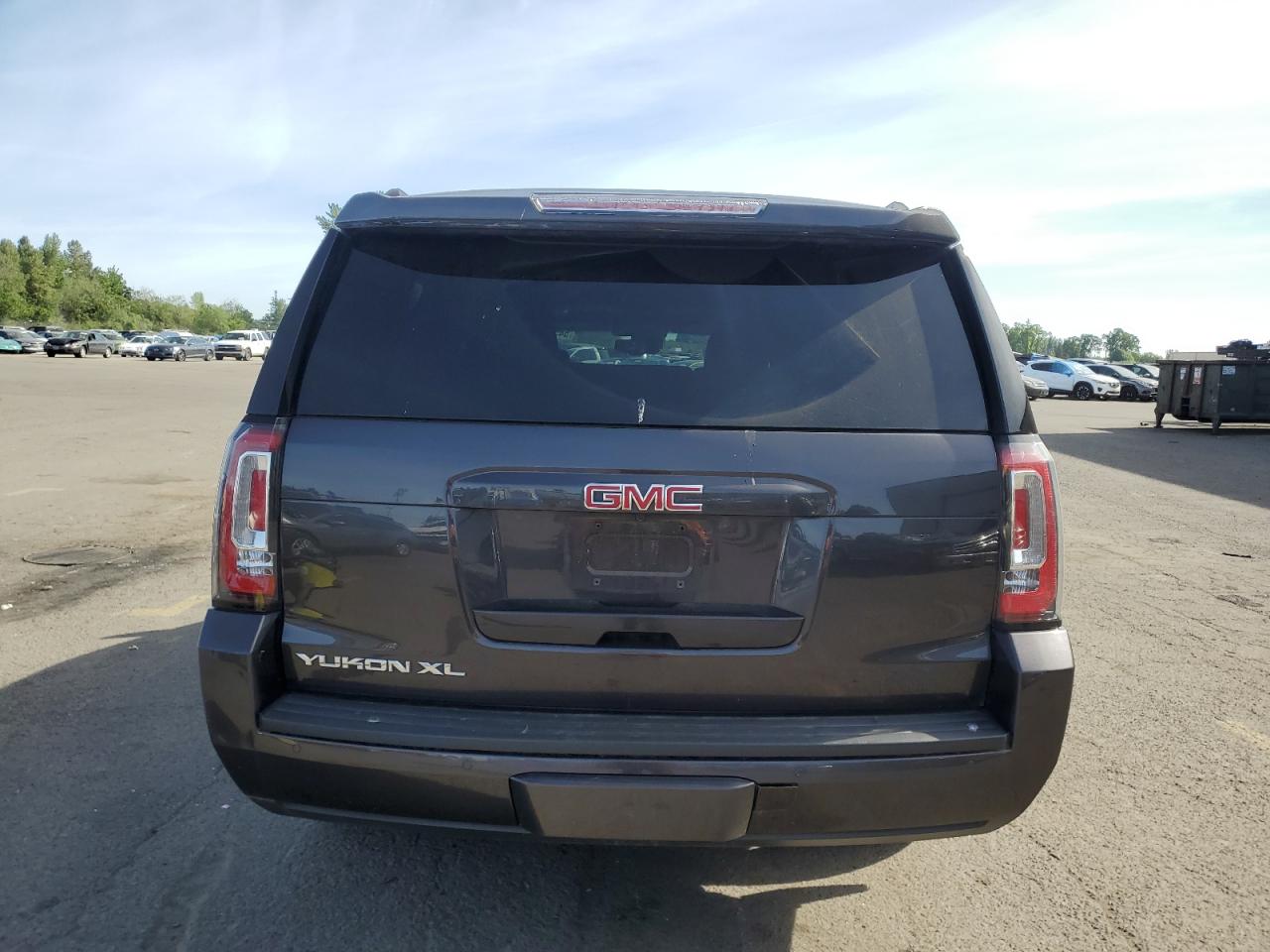 1GKS2GKC6GR315978 2016 GMC Yukon Xl K1500 Slt