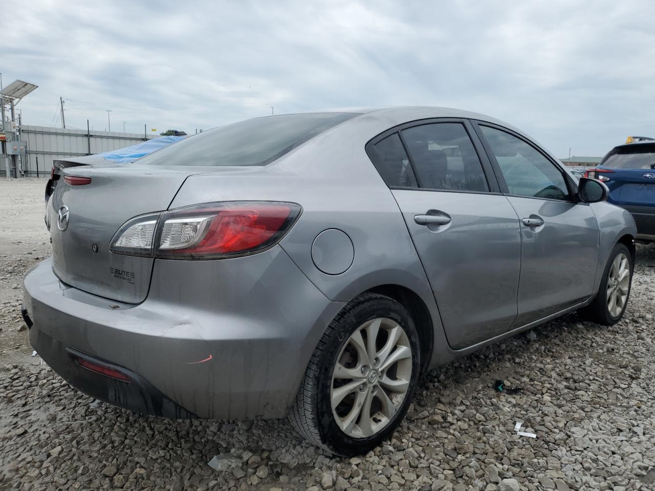 JM1BL1UF5B1478318 2011 Mazda 3 I