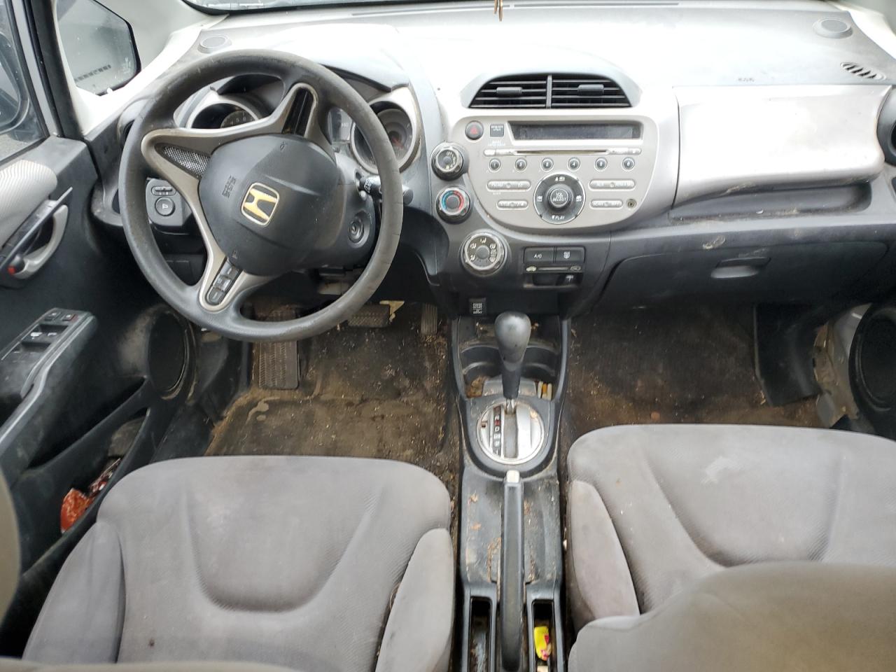 JHMGE8H30BC005356 2011 Honda Fit