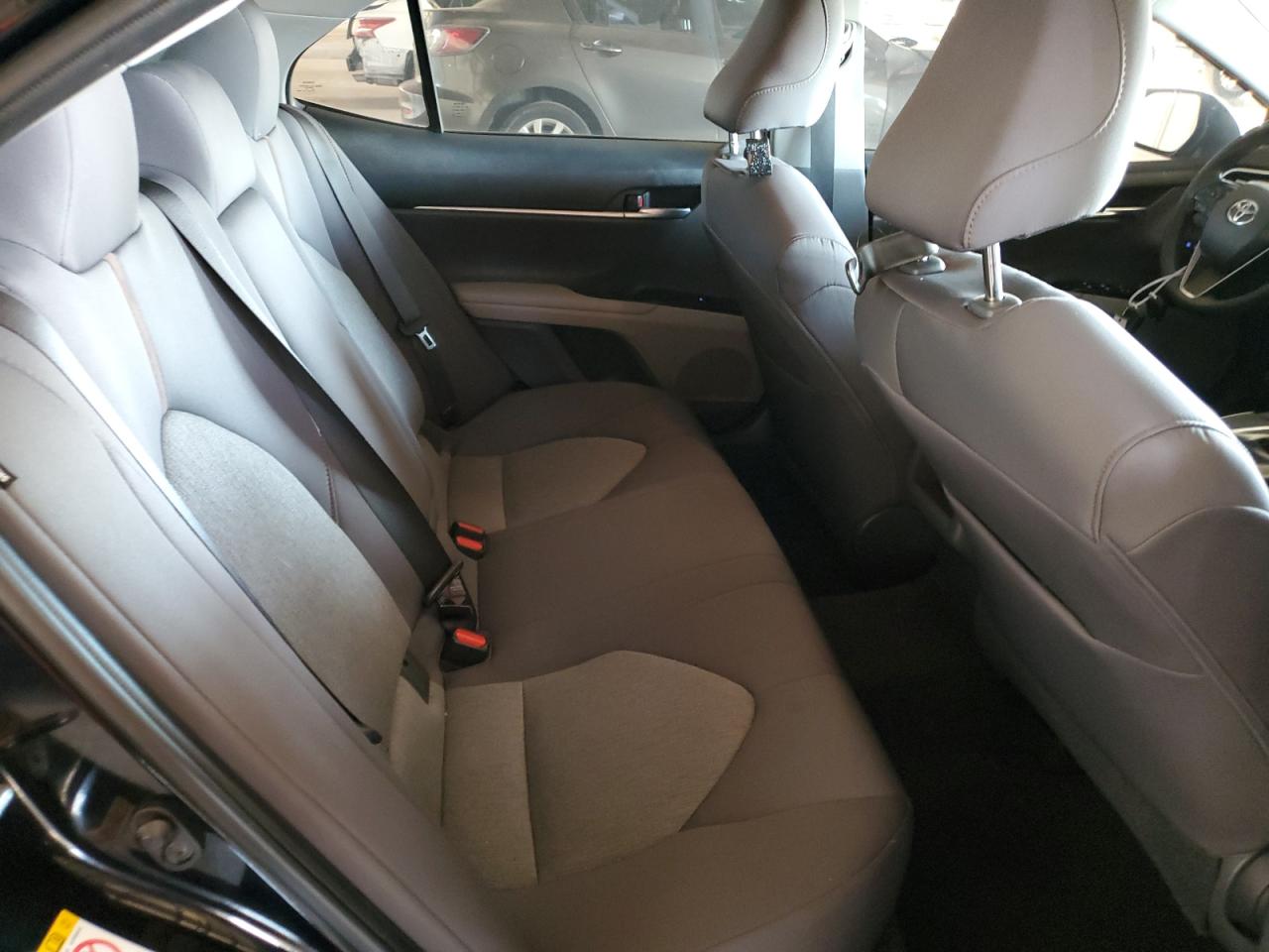4T1B11HK7JU592925 TOYOTA CAMRY 2018