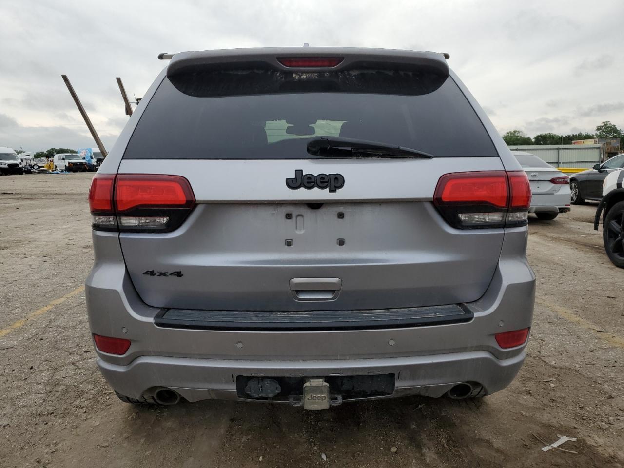 1C4RJFAG9FC215595 2015 Jeep Grand Cherokee Laredo