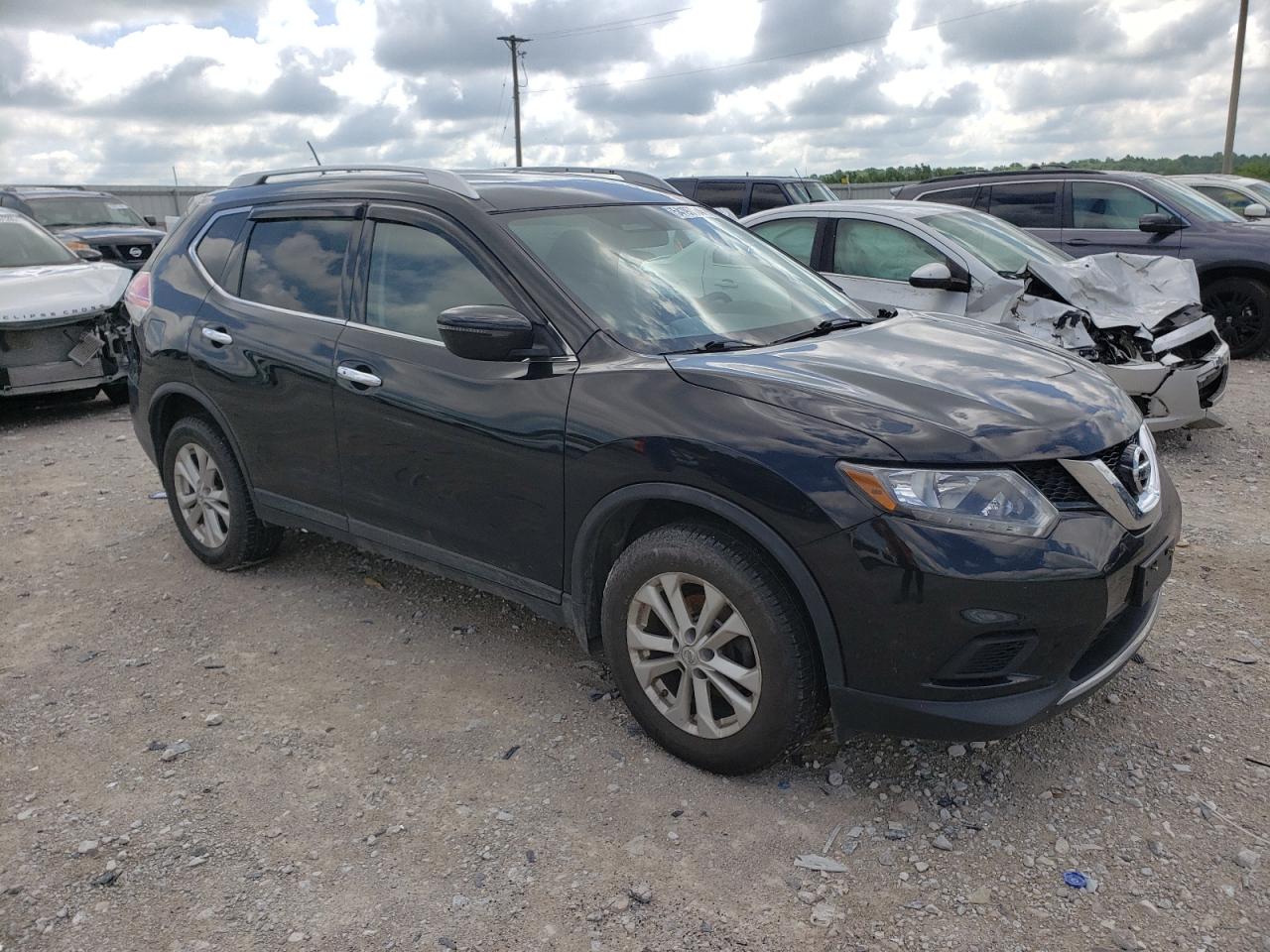 2016 Nissan Rogue S vin: KNMAT2MV5GP623323