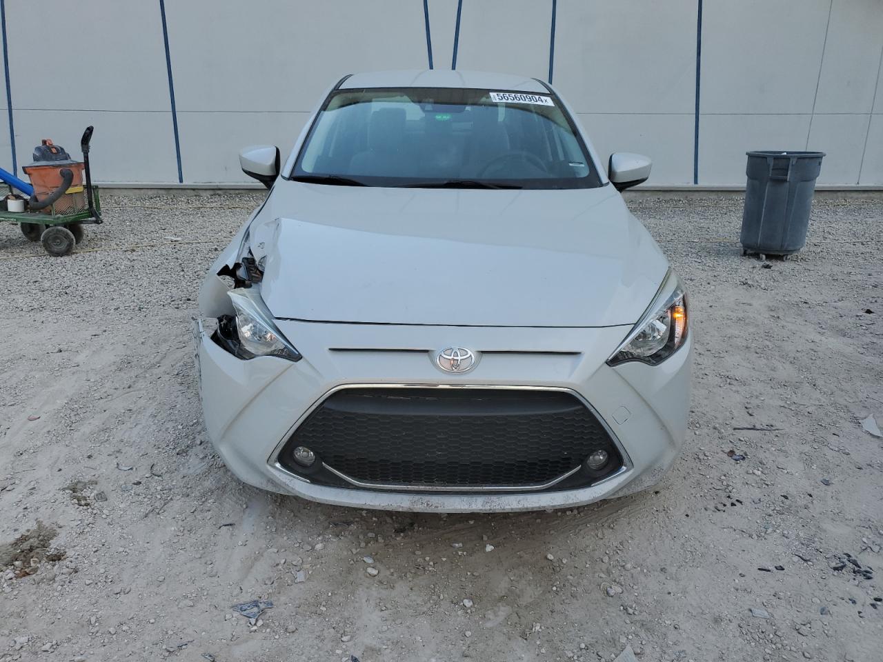 3MYDLBYVXKY523153 2019 Toyota Yaris L