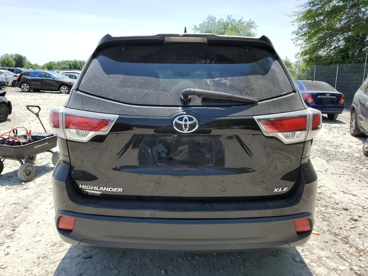 5TDKKRFH9FS046887 2015 Toyota Highlander Xle