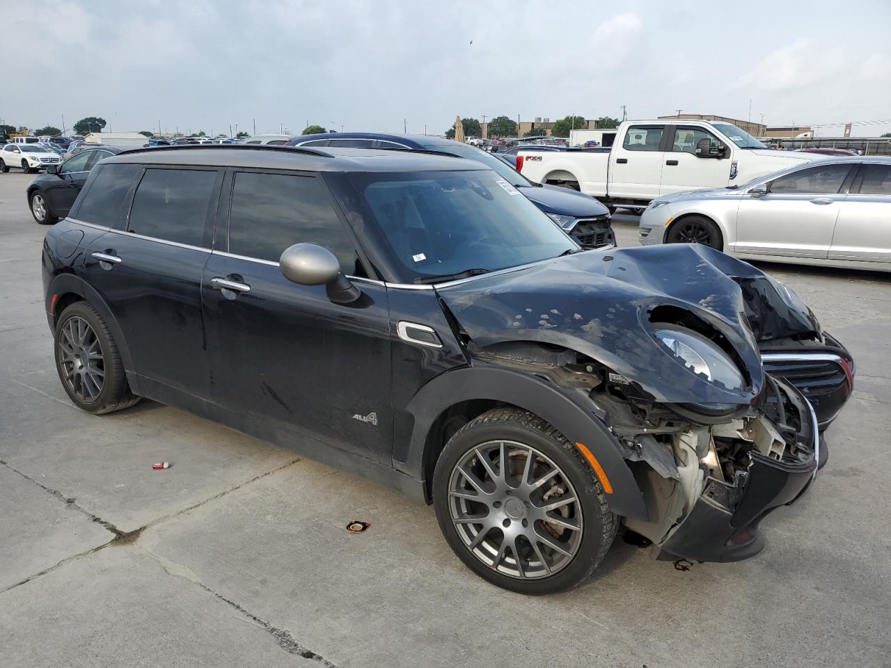 WMWLU1C57K2F29743 2019 Mini Cooper Clubman All4