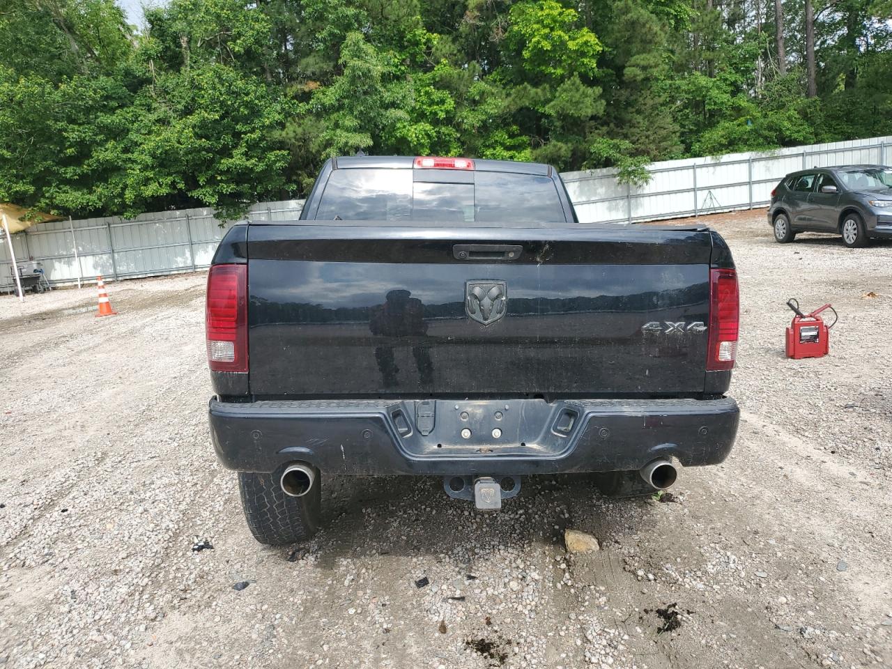 1C6RR7MT1ES462497 2014 Ram 1500 Sport