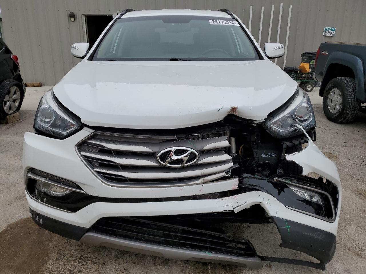 2017 Hyundai Santa Fe Sport vin: 5XYZUDLB4HG418390