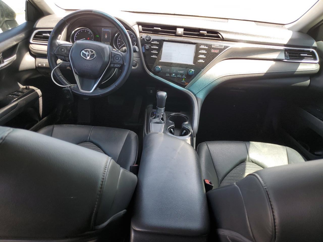 4T1B11HK2JU133544 TOYOTA CAMRY 2018