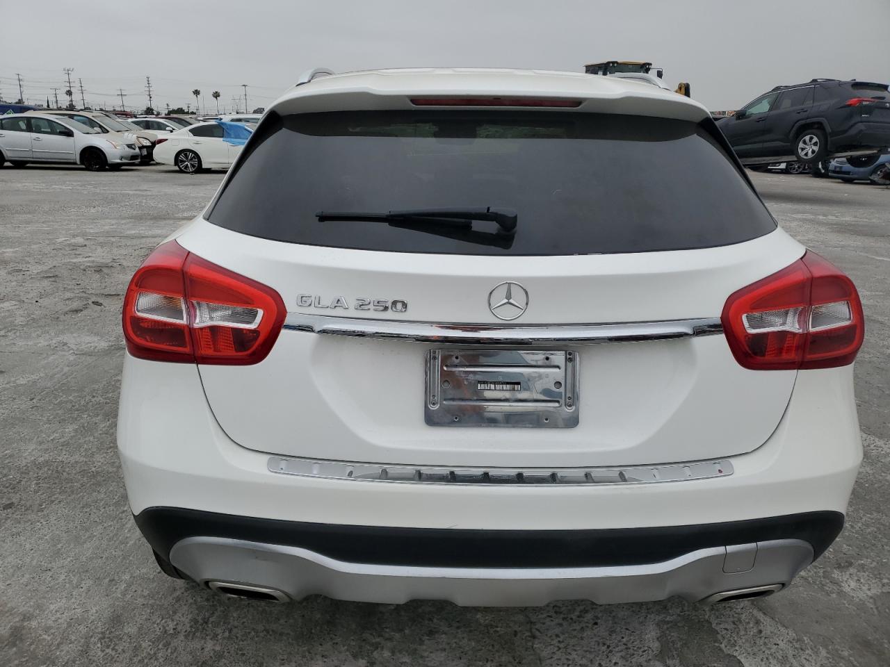 2019 Mercedes-Benz Gla 250 vin: WDCTG4EBXKU009501