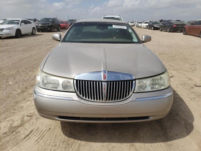 2002 Lincoln Town Car Signature VIN: 1LNHM82W92Y662313 Lot: 53704224