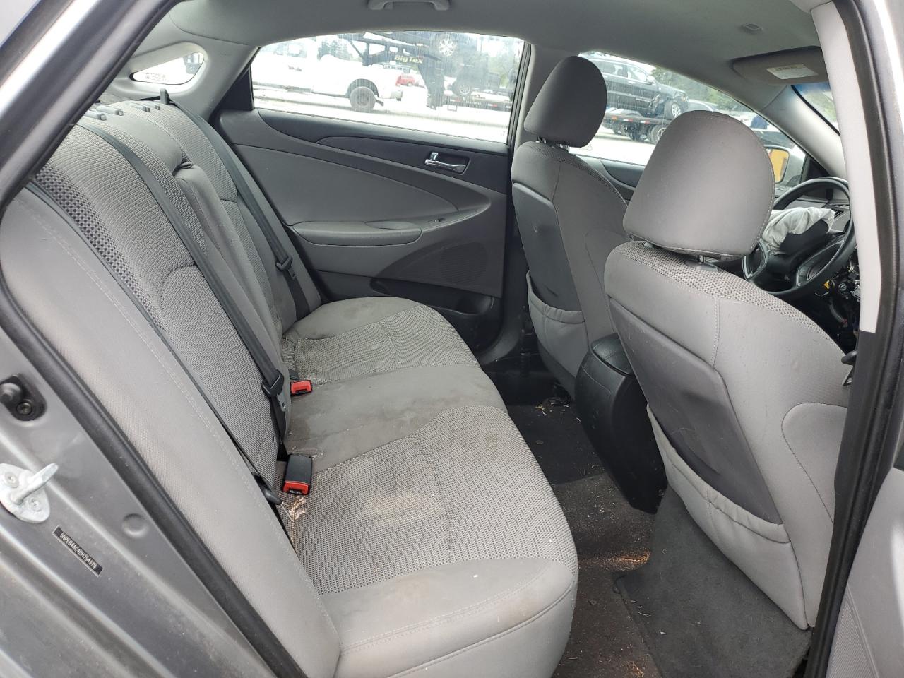 5NPEB4AC4DH754379 2013 Hyundai Sonata Gls