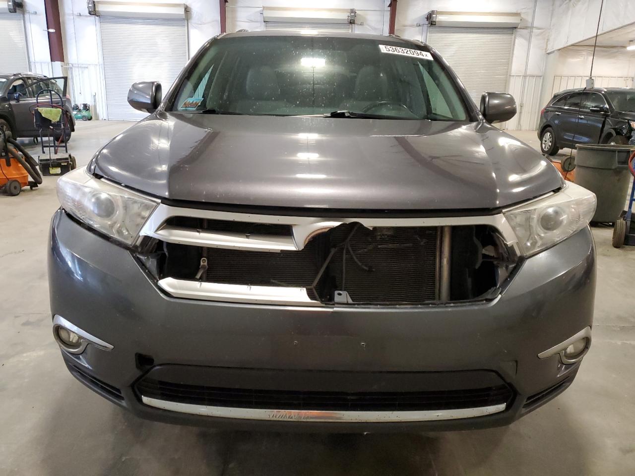 5TDDK3EH7BS054049 2011 Toyota Highlander Limited