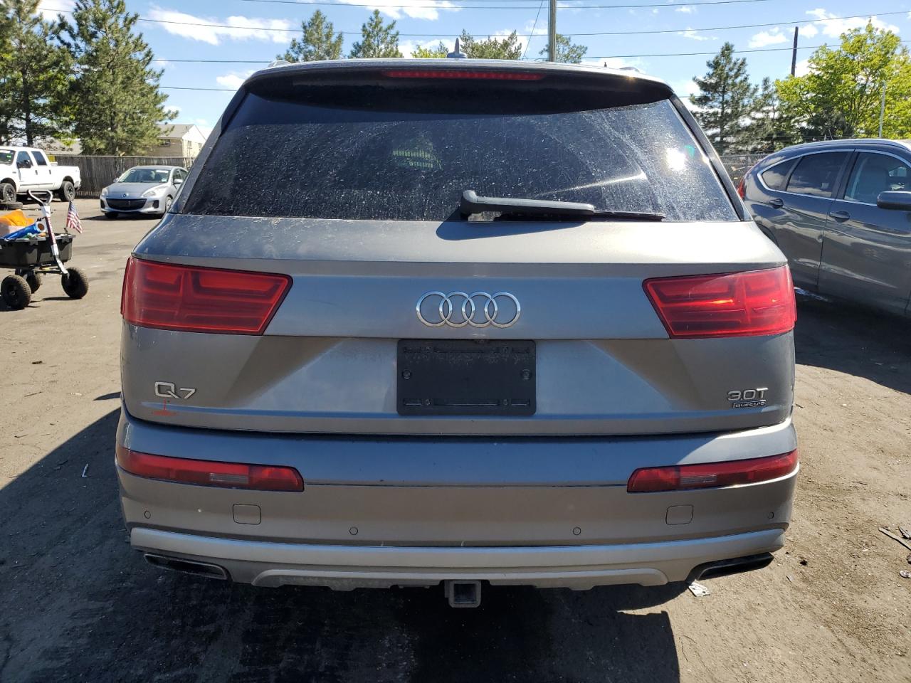 WA1LAAF70HD004472 2017 Audi Q7 Premium Plus