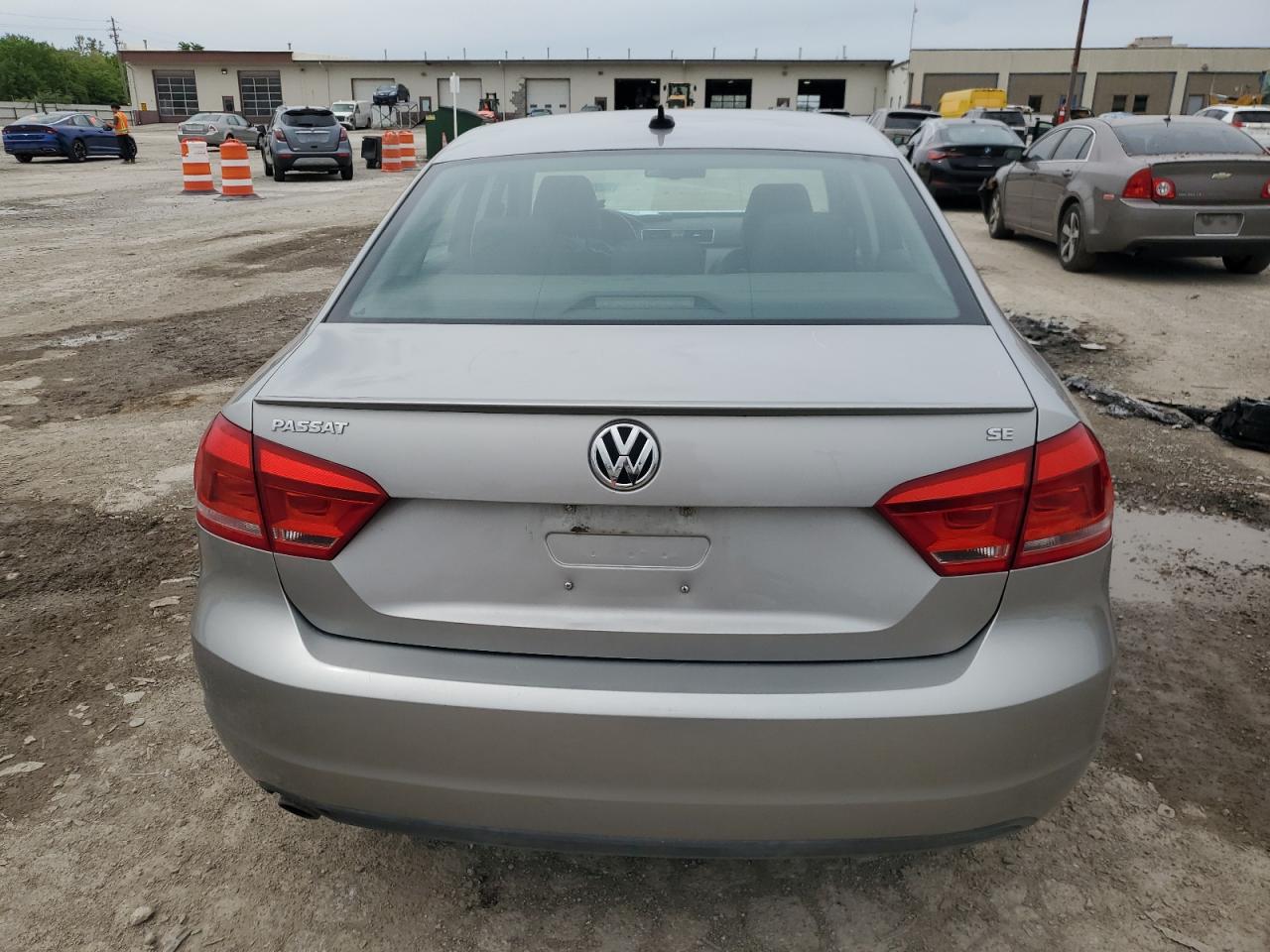 1VWBP7A34DC042128 2013 Volkswagen Passat Se