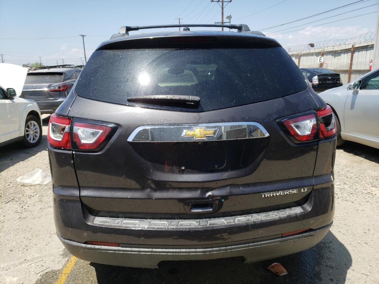 1GNKRGKD8FJ284575 2015 Chevrolet Traverse Lt