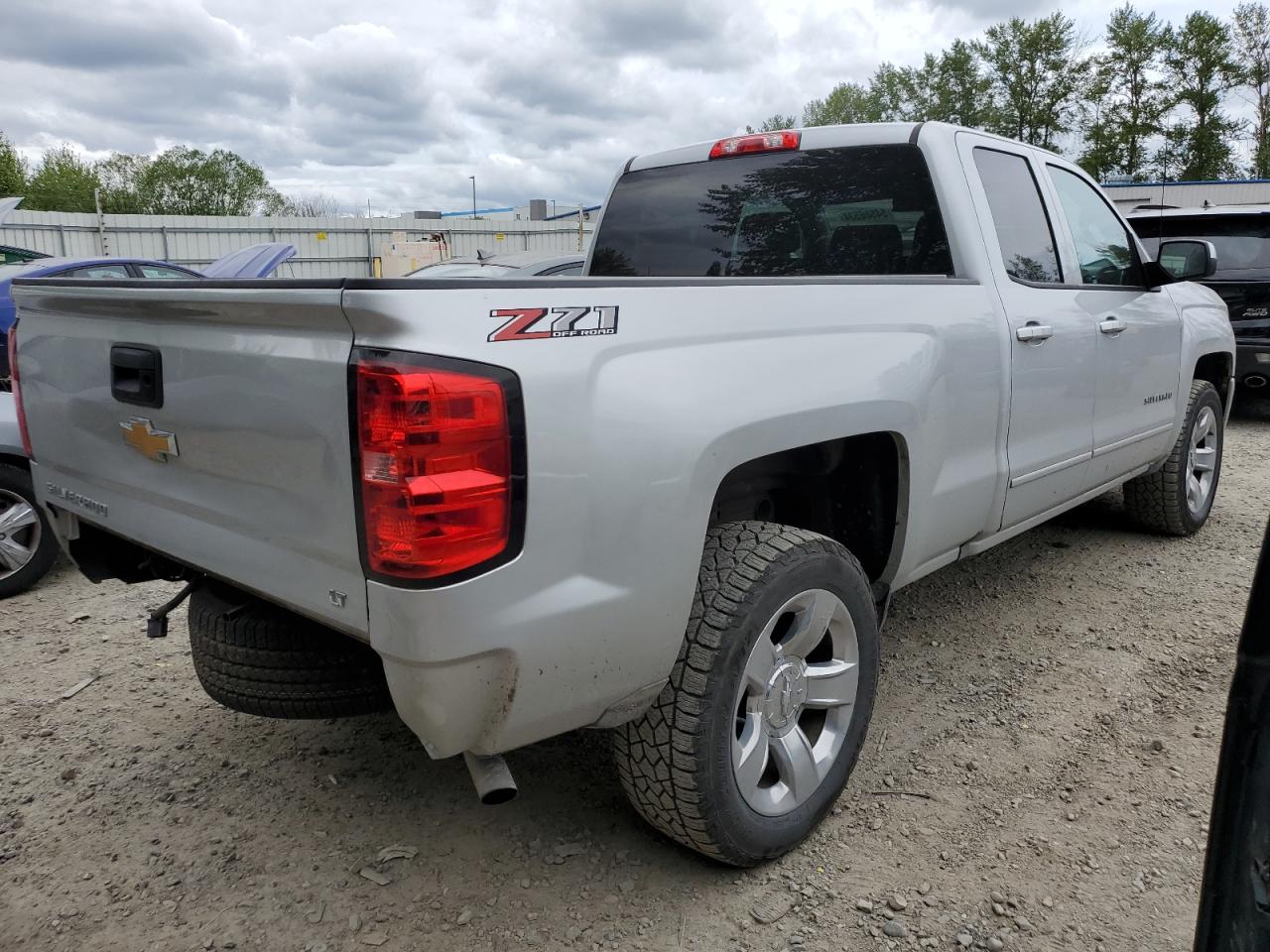 1GCVKREC8JZ157800 2018 Chevrolet Silverado K1500 Lt