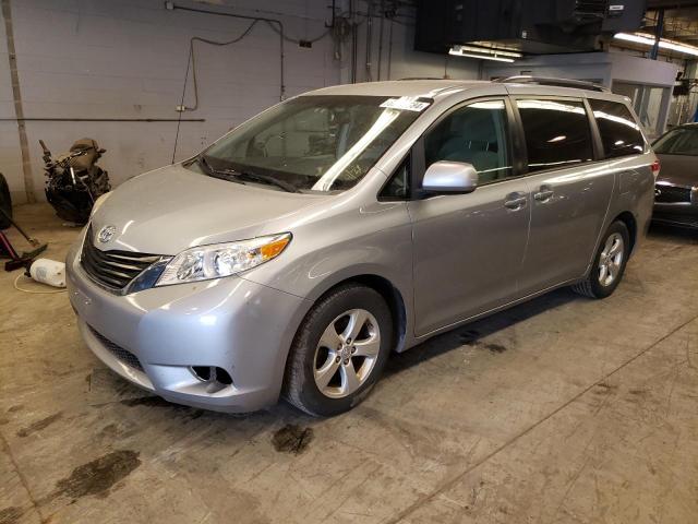 Lot #2507859699 2014 TOYOTA SIENNA LE salvage car