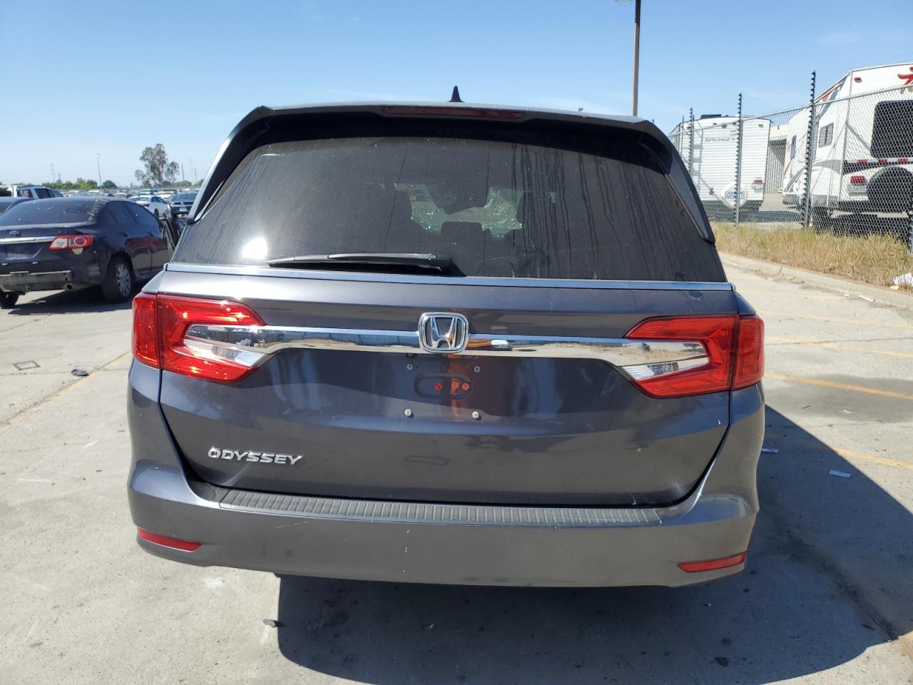 2018 Honda Odyssey Exl vin: 5FNRL6H77JB013978