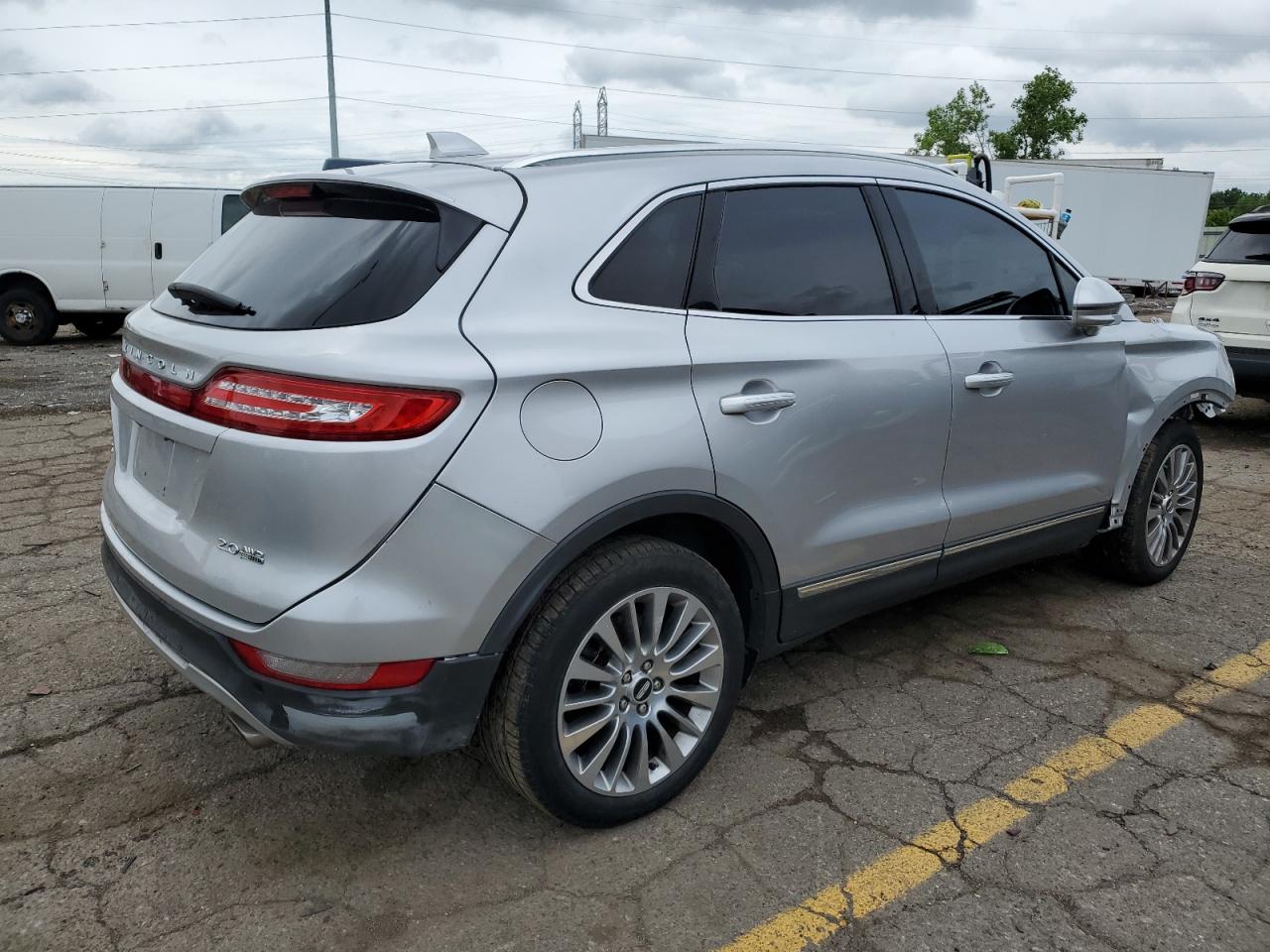 5LMCJ2A9XFUJ24421 2015 Lincoln Mkc