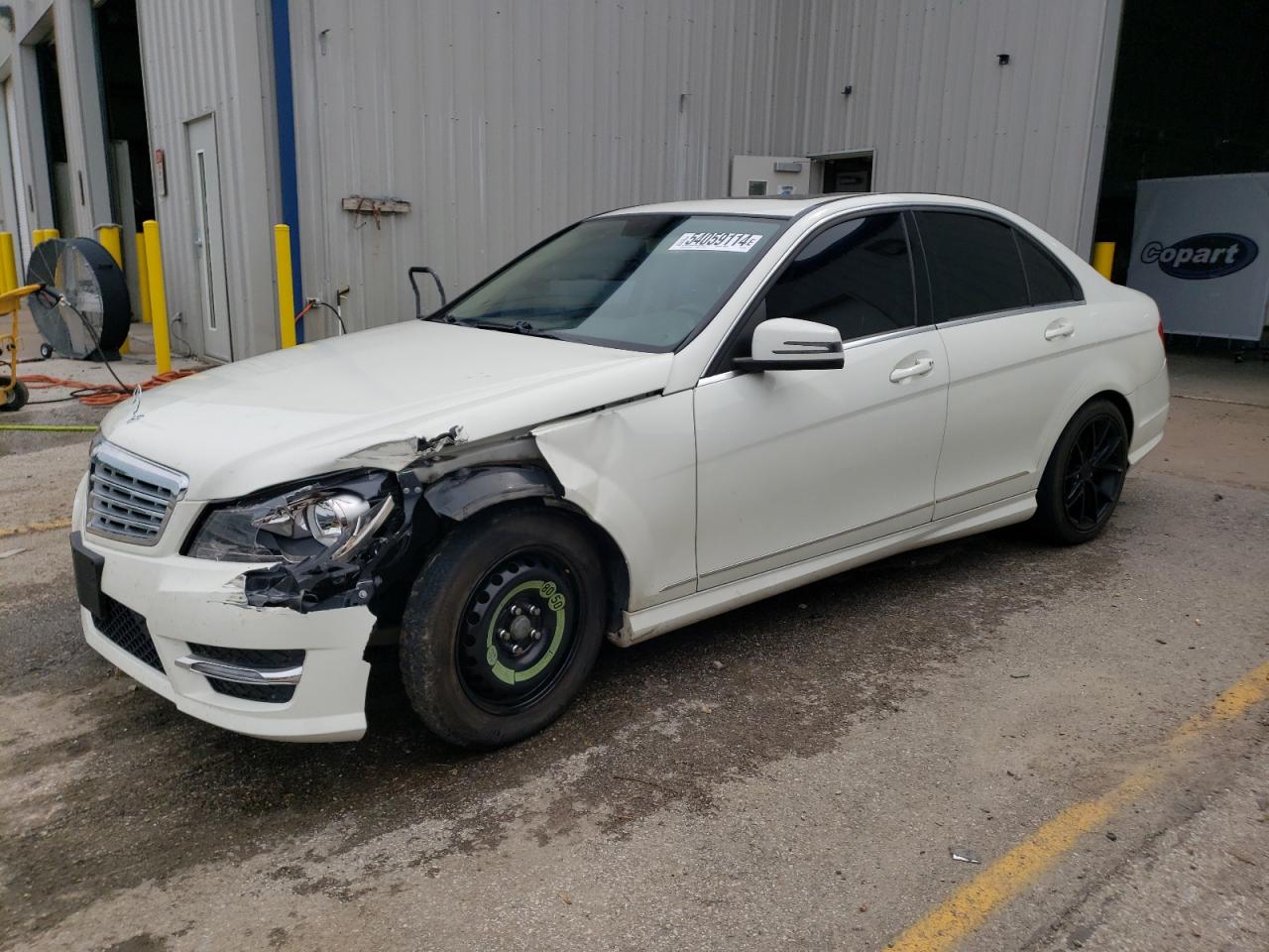 2012 Mercedes-Benz C 300 4Matic vin: WDDGF8BB8CR231552