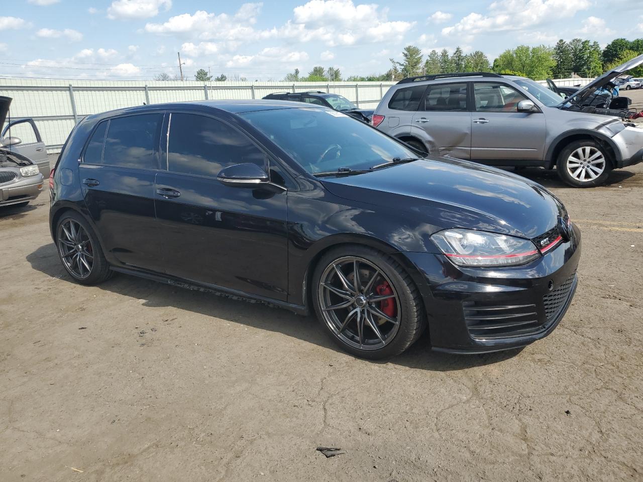 3VW5T7AUXHM026067 2017 Volkswagen Gti S