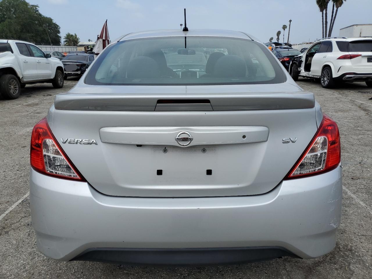 3N1CN7AP8KL811685 NISSAN VERSA 2019