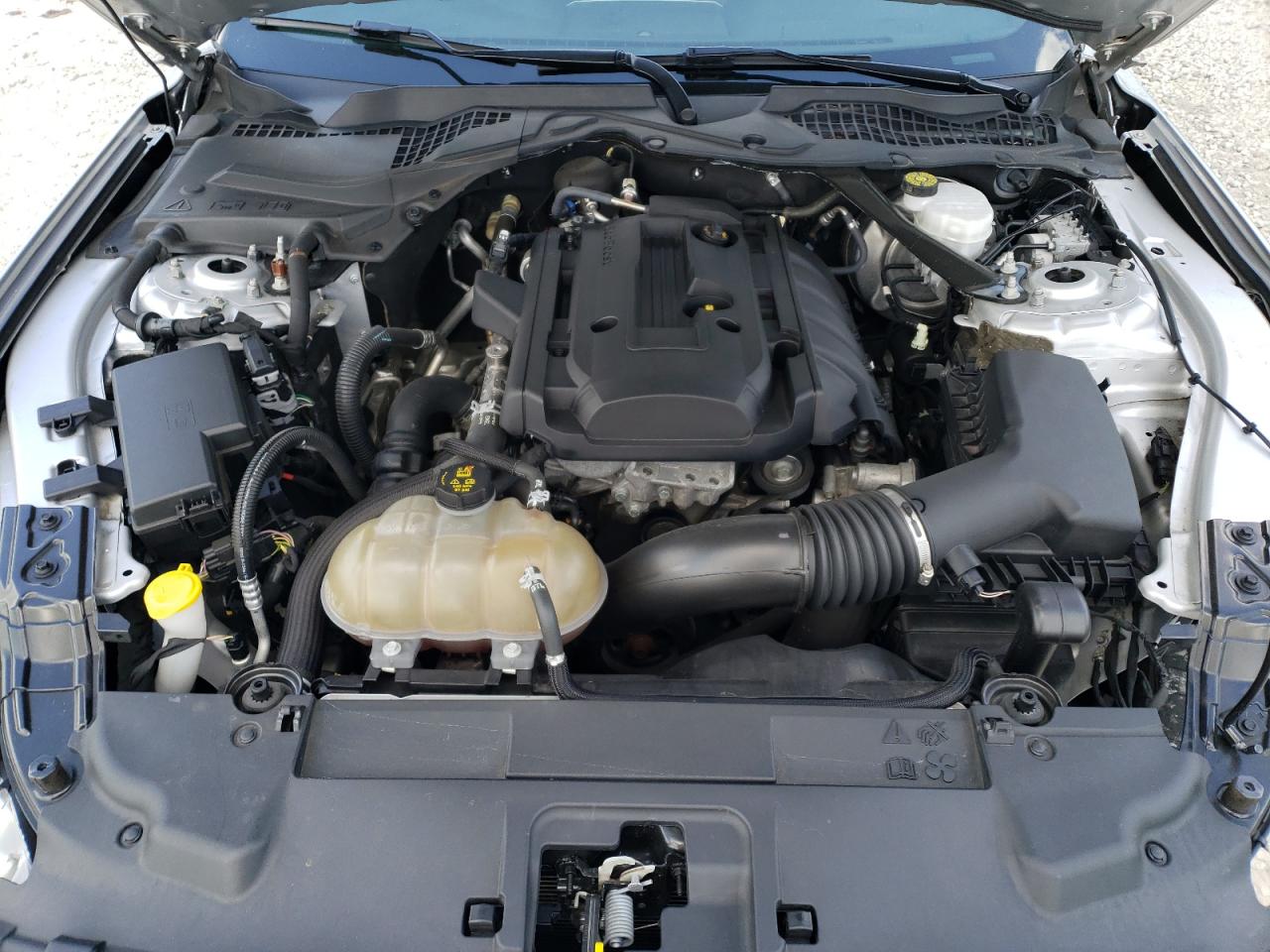 1FATP8UH2K5162179 2019 Ford Mustang