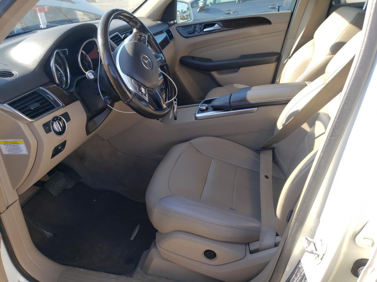 4JGDA5HB1CA049378 2012 Mercedes-Benz Ml 350 4Matic