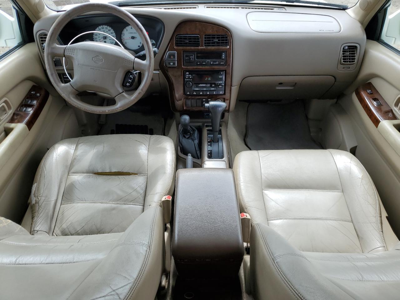 JN8AR07Y4YW422954 2000 Nissan Pathfinder Le