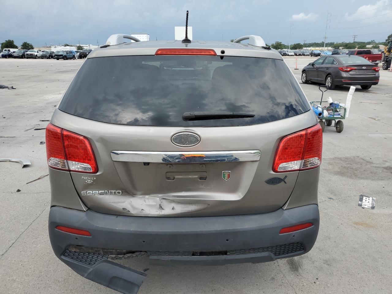 5XYKT4A11BG089623 2011 Kia Sorento Base