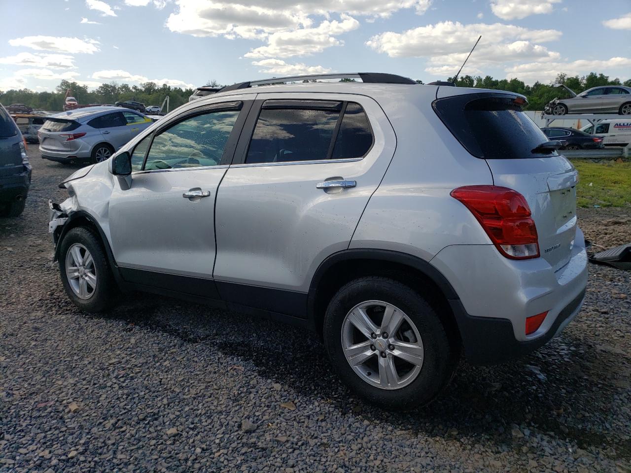 KL7CJPSB7JB582733 CHEVROLET TRAX 2018