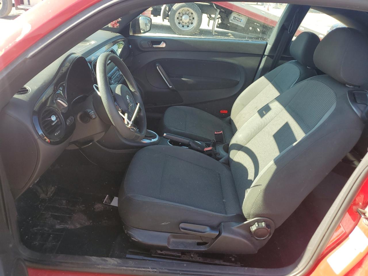 3VWFP7AT9CM646126 2012 Volkswagen Beetle