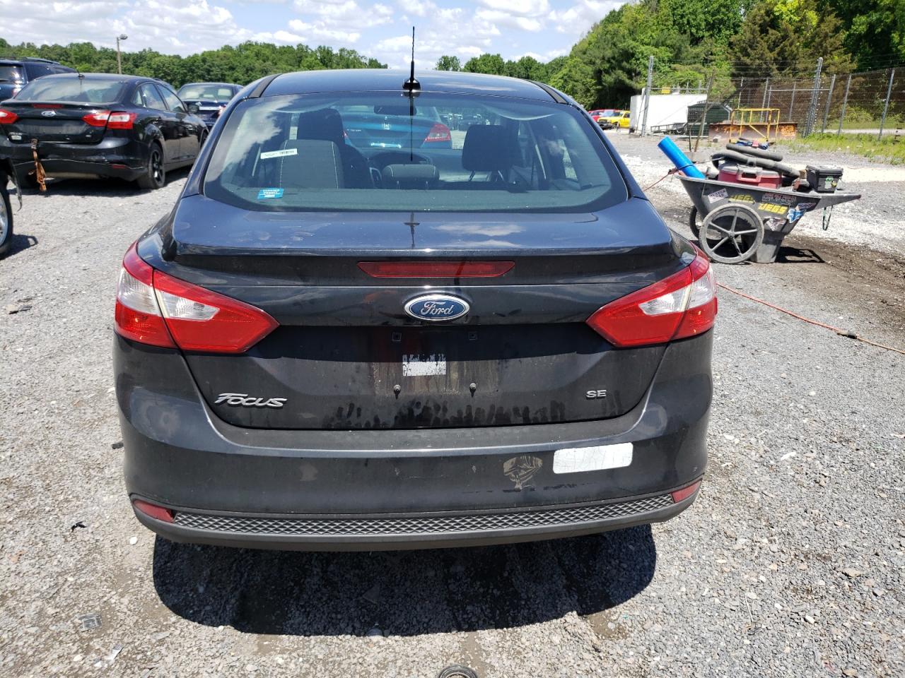 1FAHP3F20CL121337 2012 Ford Focus Se