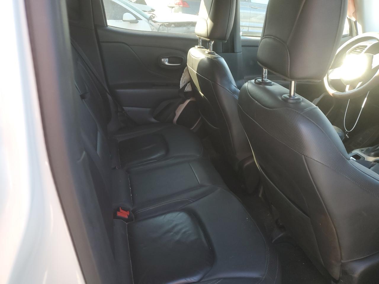 ZACCJADB1HPG45905 2017 Jeep Renegade Limited