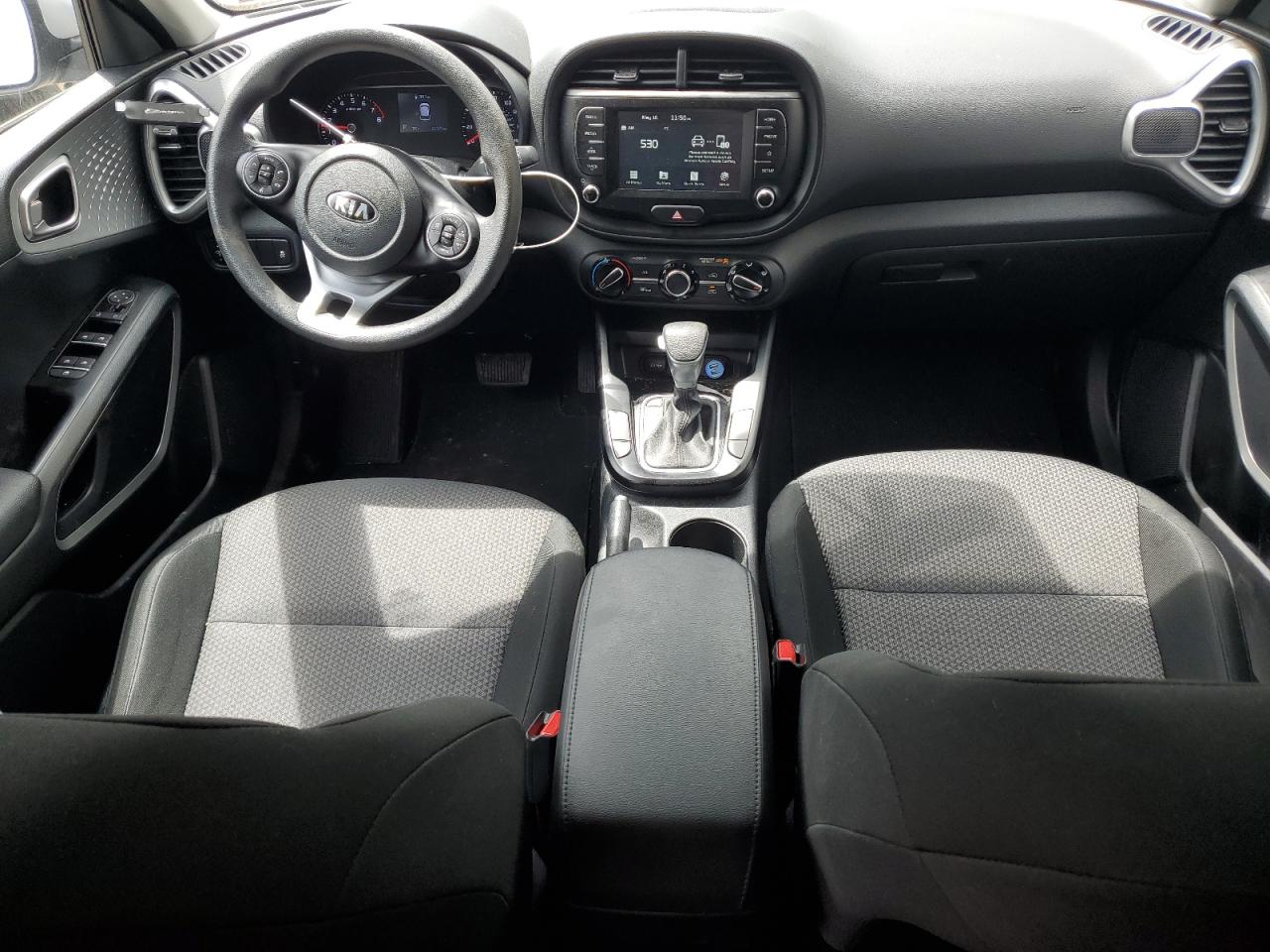 KNDJ23AU5L7108241 2020 Kia Soul Lx