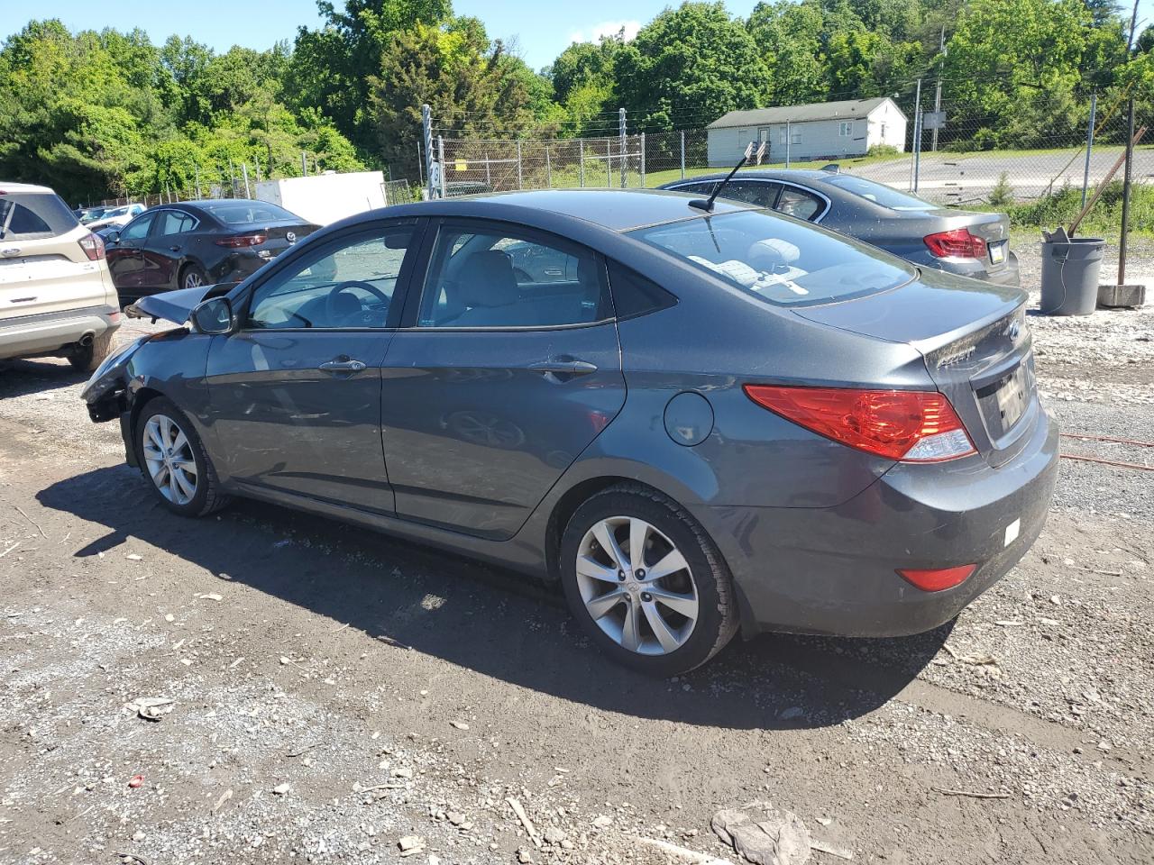 KMHCU4AE8DU422949 2013 Hyundai Accent Gls