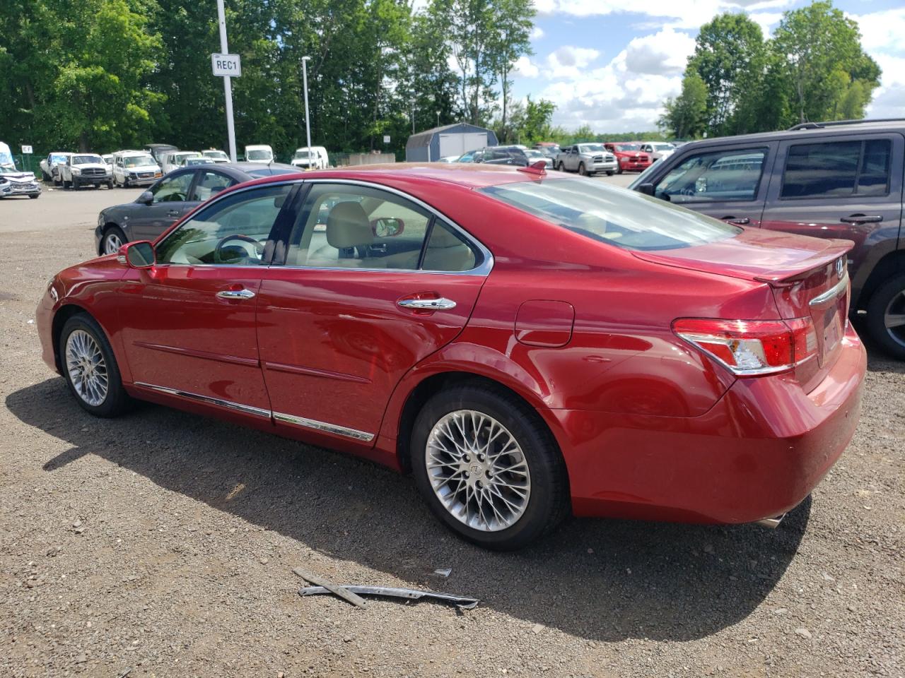 JTHBK1EG1B2438451 2011 Lexus Es 350