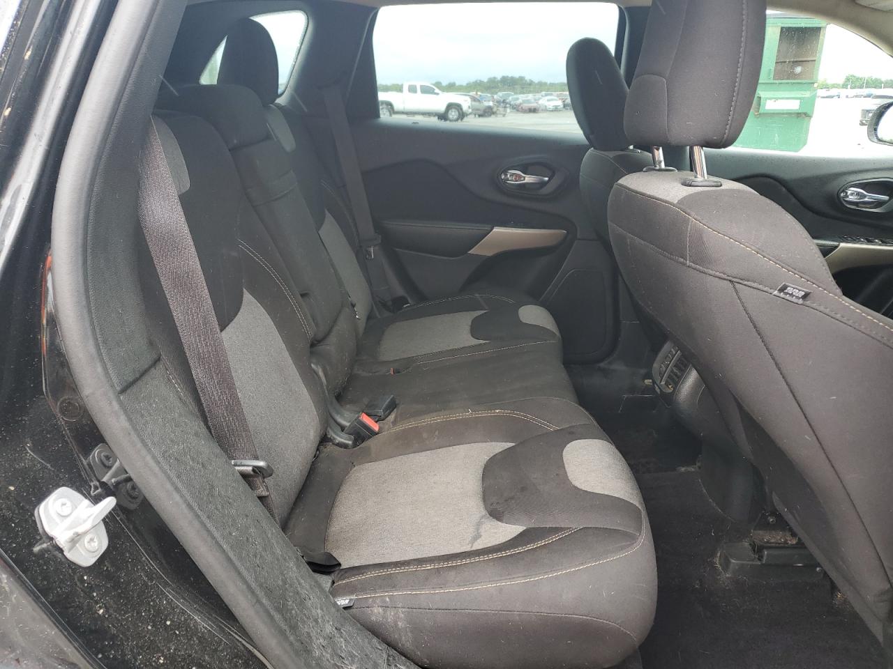 1C4PJMAB2HW569220 2017 Jeep Cherokee Sport