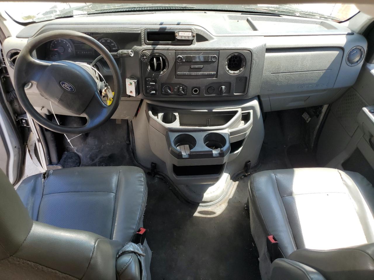 1FTNE2EW2ADB02653 2010 Ford Econoline E250 Van