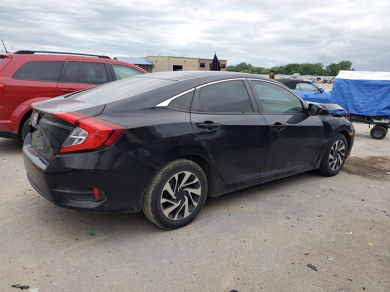 2018 Honda Civic Lx vin: 2HGFC2F50JH554511